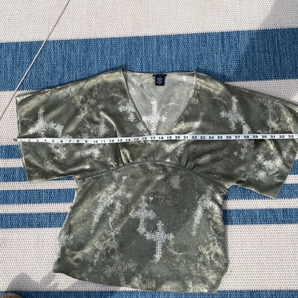 Womens Calvin Klein Funky CROSS Silky Top! ✝️ STUNNING! 🎄Large Must See! - Picture 14 of 14